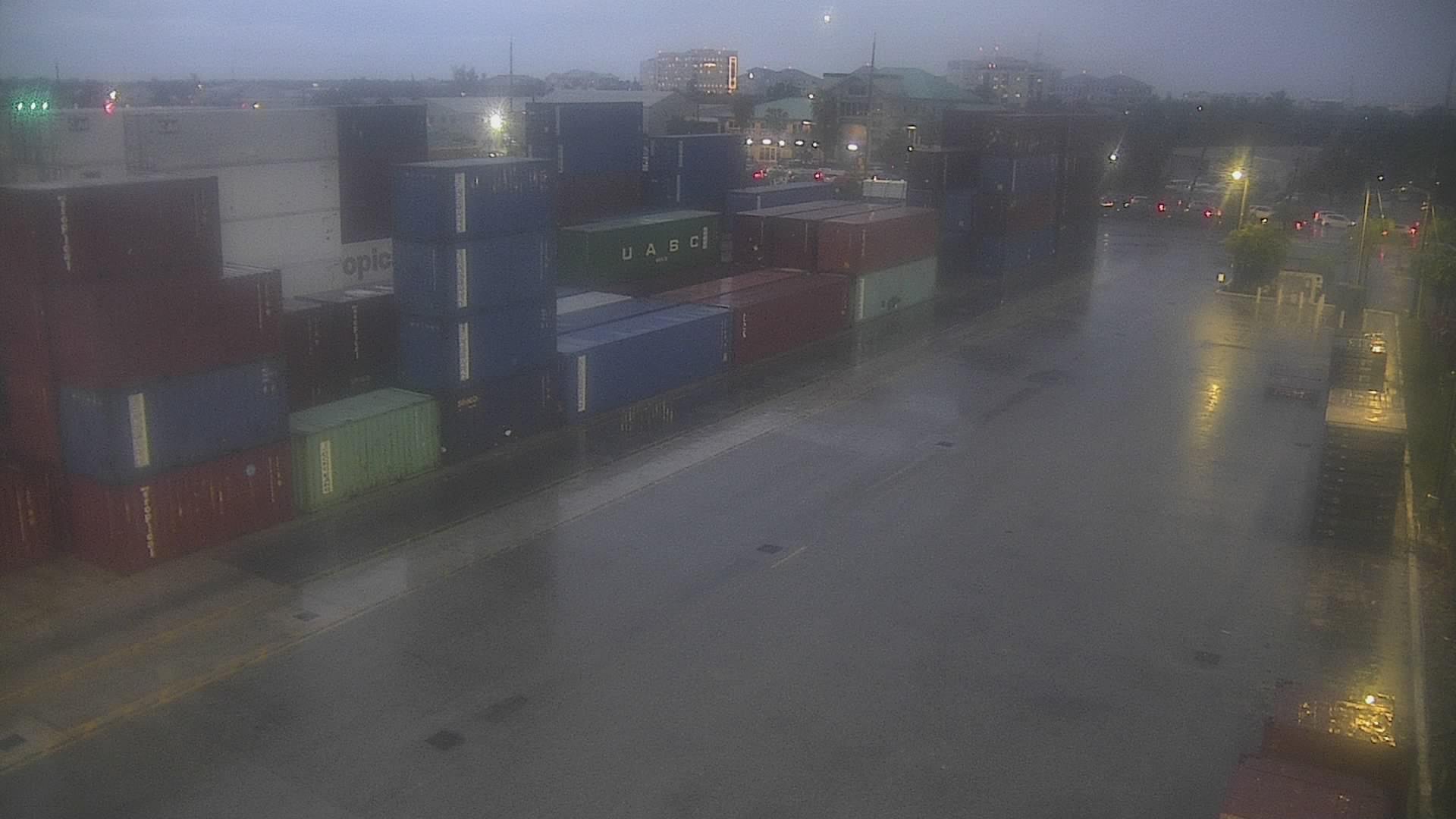 Cayman Port - Pole webcam