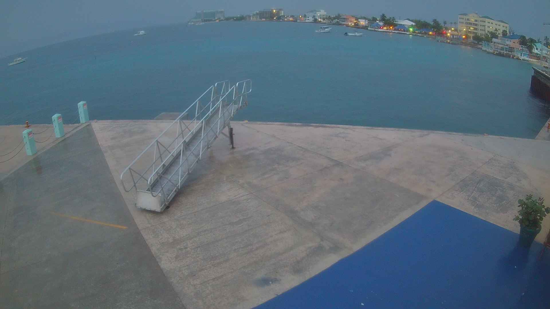 Cayman Port - RWT Washroom Pier webcam